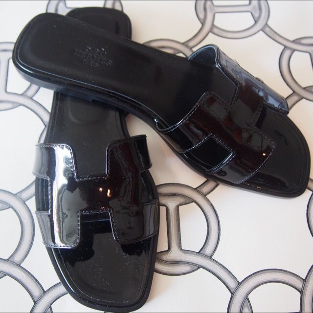 H-Strap Flat Leather Sandals