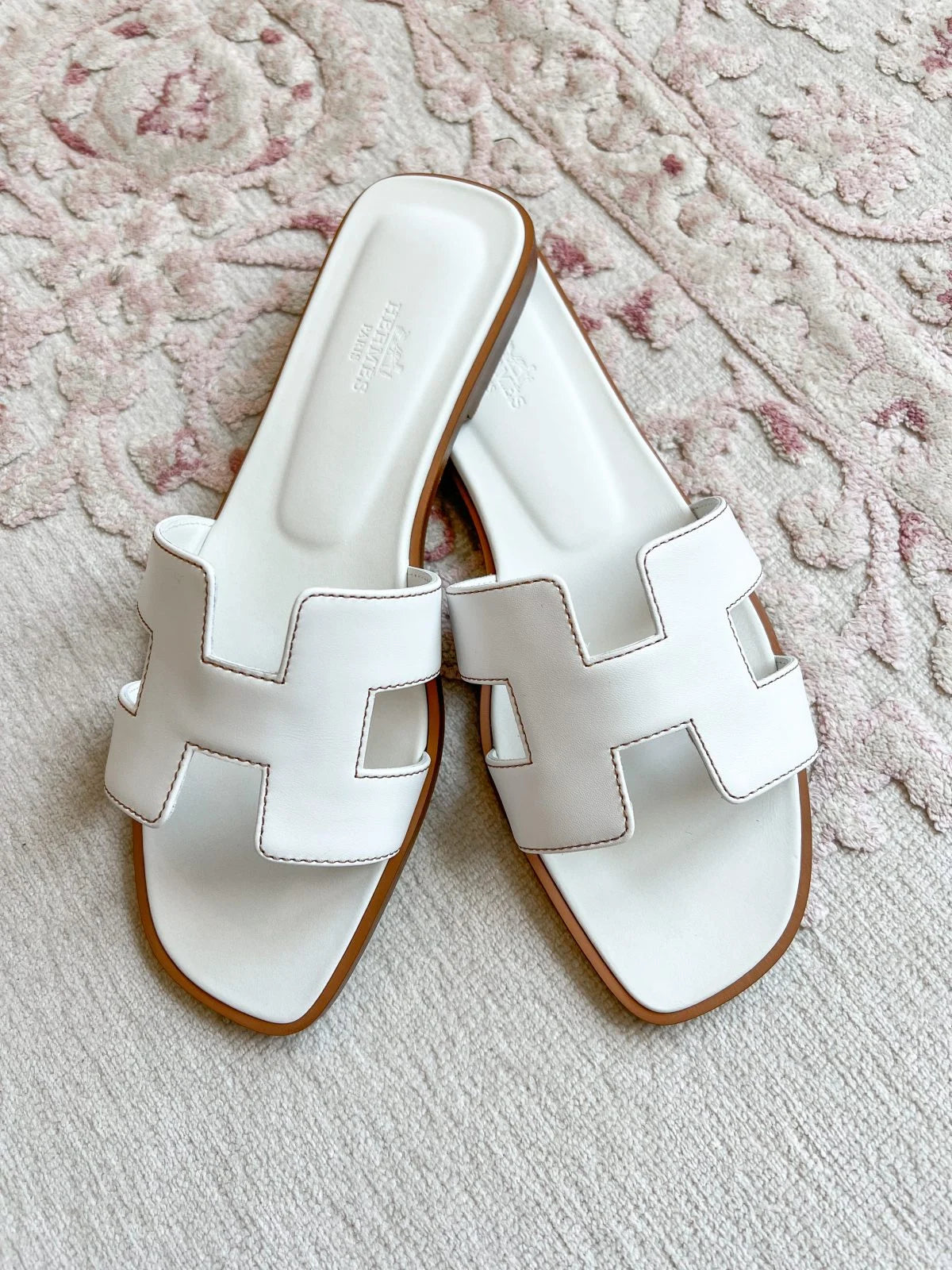 H-Strap Flat Leather Sandals