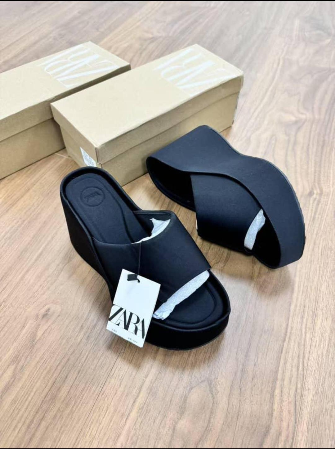 Platform Wedge Sandals – Black